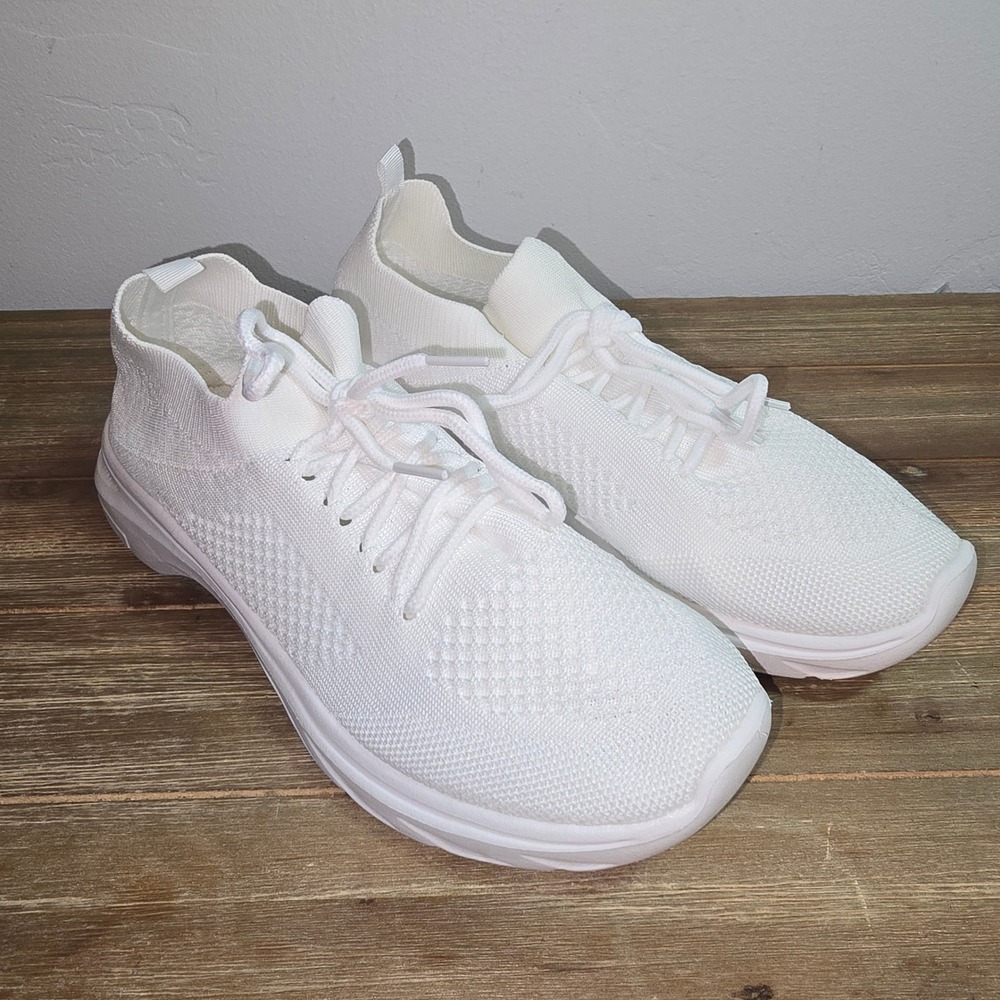 Unbranded White Knit Walking Sneakers Womens Size‎ 39 Low Top Athletic Shoes